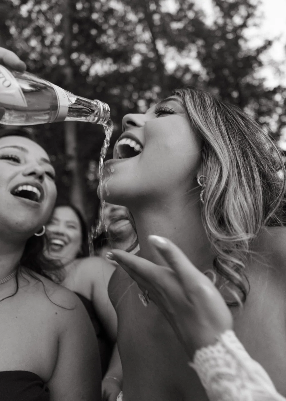 ENGAGEMENT PARTY MOMENT