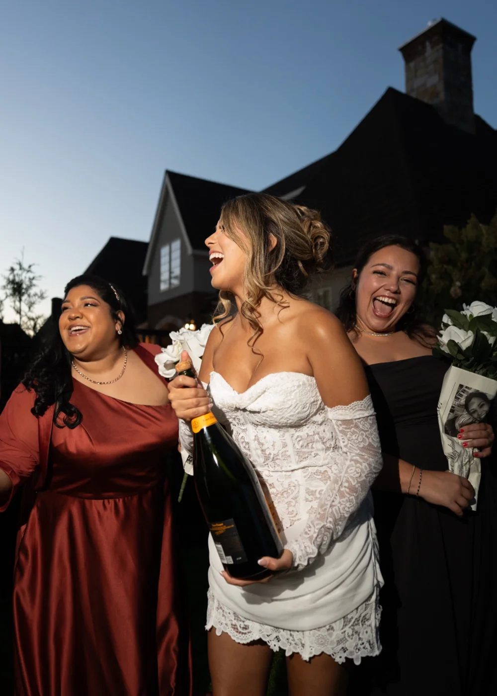 ENGAGEMENT PARTY MOMENT