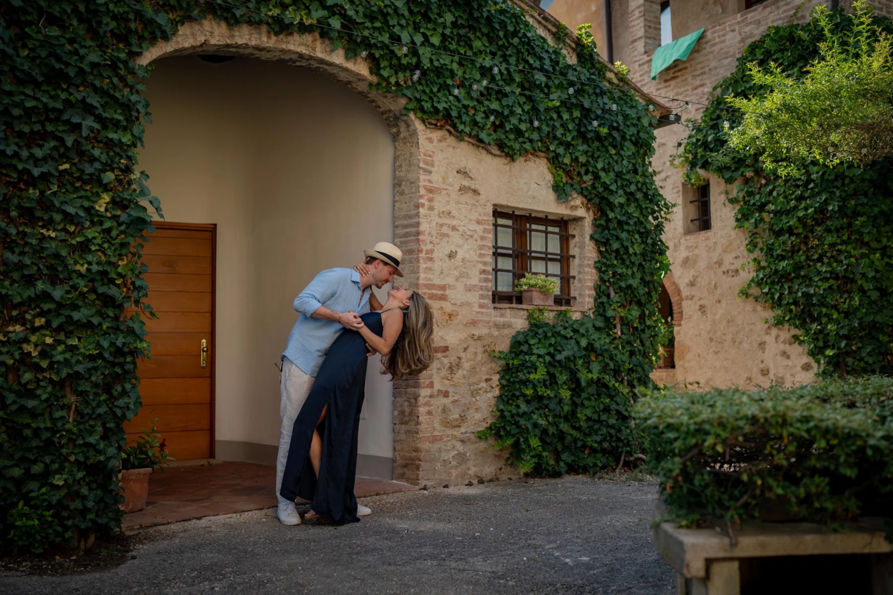 OUR ENGAGEMENT IN TUSCANY